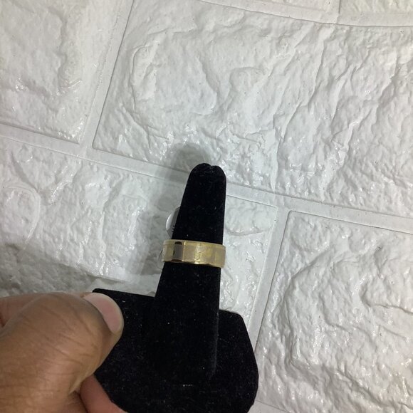 Triple Heart Unisex Ring Band Gold Tone Size 8 - Picture 8 of 9